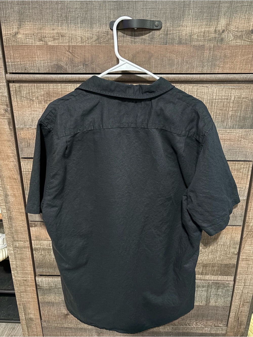 Transcript Linen Blend Black Short Sleeve Button Down. - Picture 2 of 6